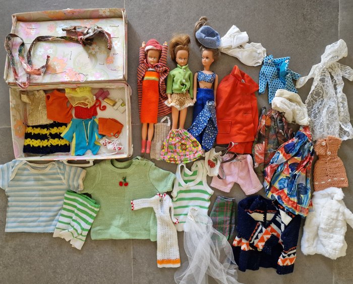 American Doll & Toy Corp 1963 - Jouet Lot de poupées et accessoires American Doll & toy corp 1963 - 1960-1970 - États-Unis