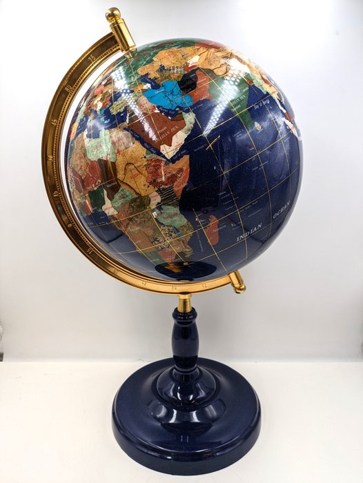 地球 - Globo in lapislazzuli realizzato con pietre dure - 1921-1950 - 半寶石製成的青金石地球儀