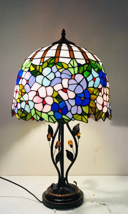 Table lamp - Tiffany style lamp Wisteria XXL - Glass (stained glass)