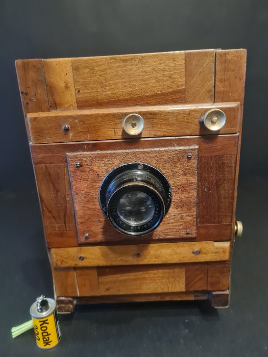 Wooden Bellows camera + Anastigmat Luminor 180mm F6.3