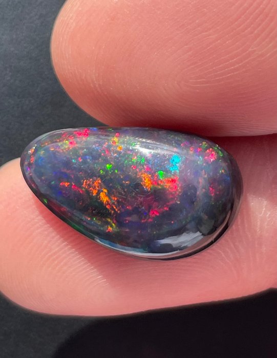 Opal 6,43 cts Cabochon- 1.29 g