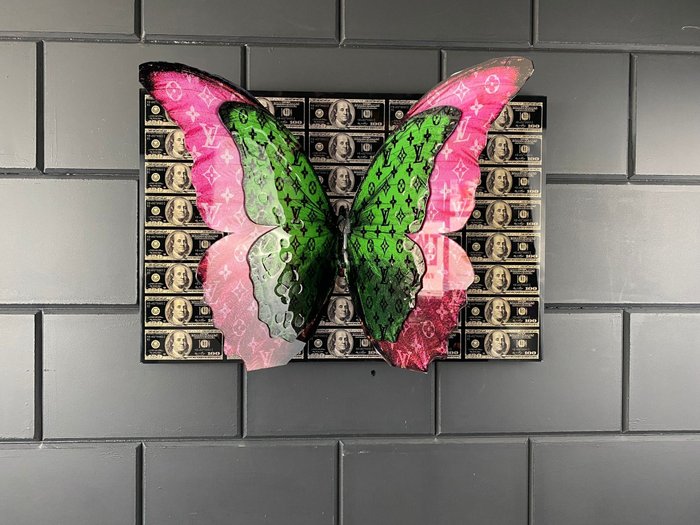 Mike Blackarts - 3D LV butterfly dollar artwork