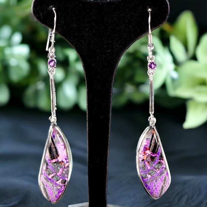 獨家紫龍晶耳環 凸圓面紫銅榴石 - 高度: 33 mm - 闊度: 14 mm- 12 g