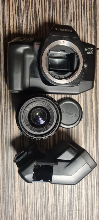 Canon EOS 650 + EF 35-70mm +300 EZ Single lens reflex camera (SLR)