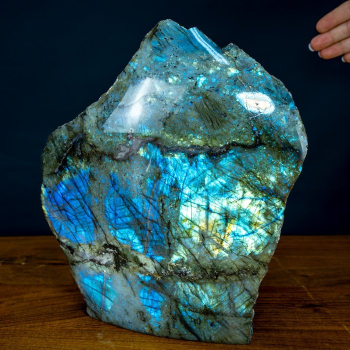 天然稀有彩色抛光拉长石 自由形式- 6317.96 g