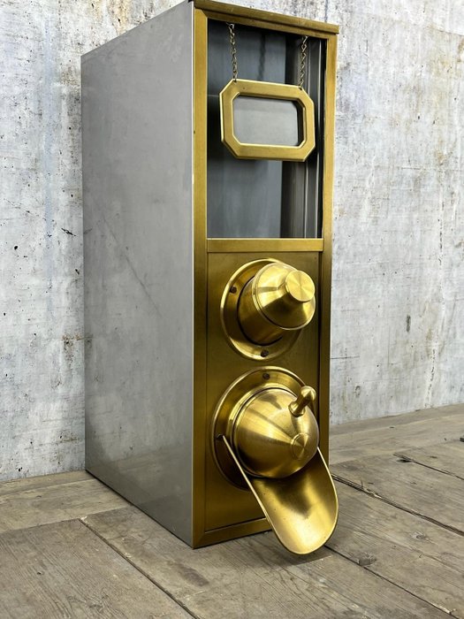 Coffee grinder (1) - Brass