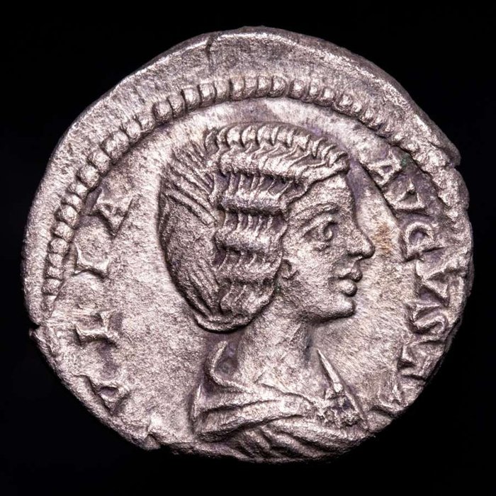 罗马帝国. Julia Domna (Augusta, AD 193-217). Denarius Rome mint. SAECVLI FELICITAS