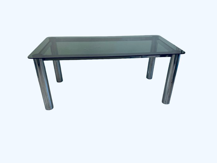 桌 - 鍍鉻鋼腳和煙色玻璃底座