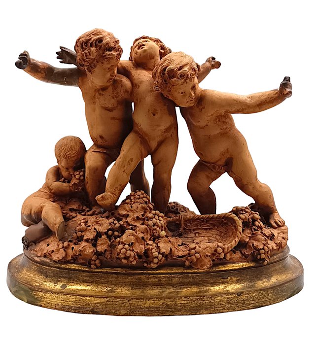 Nach Albert Ernest Carrier Belleuse (1824-1887) - 雕刻, Tanzende Putti - 31 cm - Terracotta
