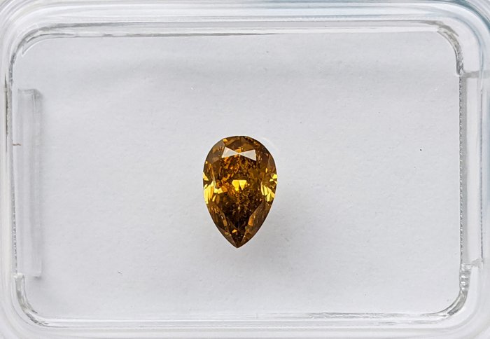 Diamant - 0.51 ct - Birne - fancy vivid yellowish orange - SI2, No Reserve Price