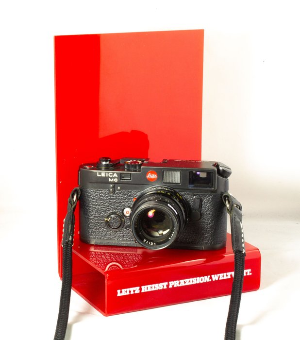 Leica Rode cameradisplay van Leica Fotocamera analogica