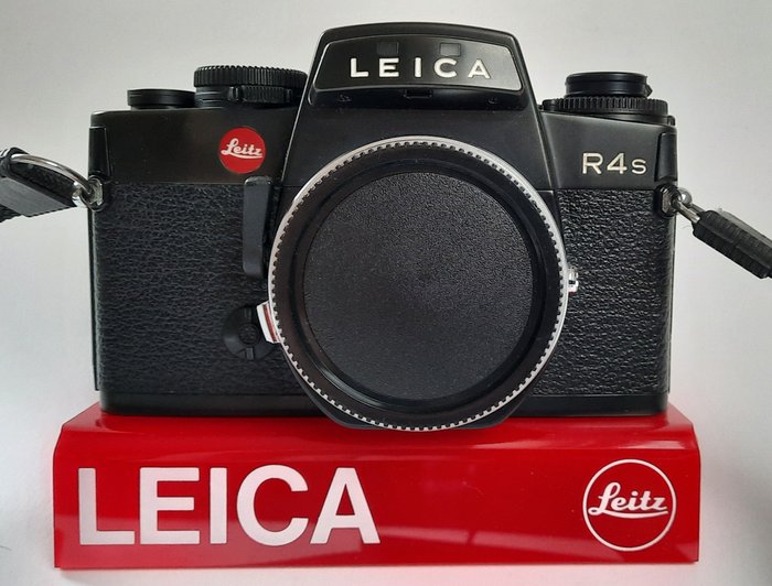 Leica R4s Yksilinssinen digitaalinen peiliheijastuskamera (SLR)