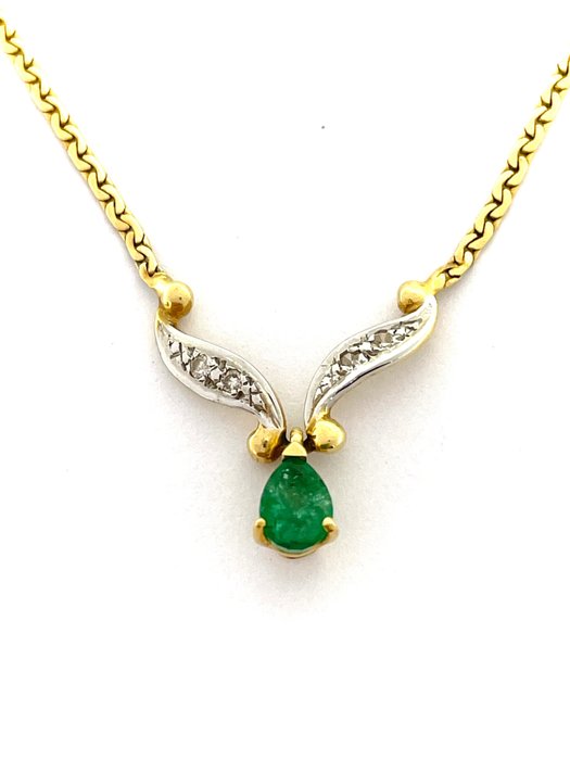 Ohne Mindestpreis Halskette mit Anhänger - Gelbgold  0.35ct. Smaragd - Diamant 