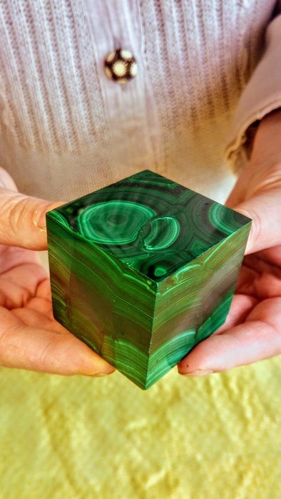 Malachite Cube Top quality - Height: 5 cm - Width: 5 cm- 444 g