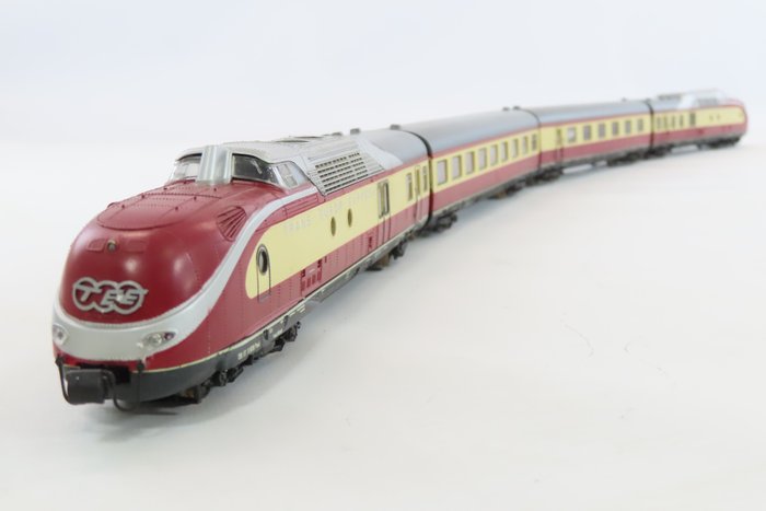 Roco H0 - 04183A - Unidad de tren (1) - TEE VT 11,5 de 4 piezas 'Helvetia' - DB