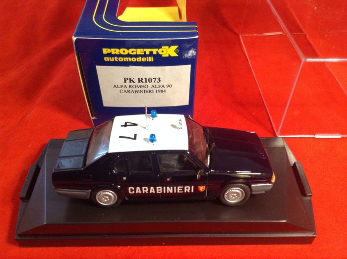 Progetto "K" 1:43 - 1 - Miniatura de carro - ref. #PK R1073 Alfa Romeo 90 Saloon Berlina "Carabinieri" 1984
