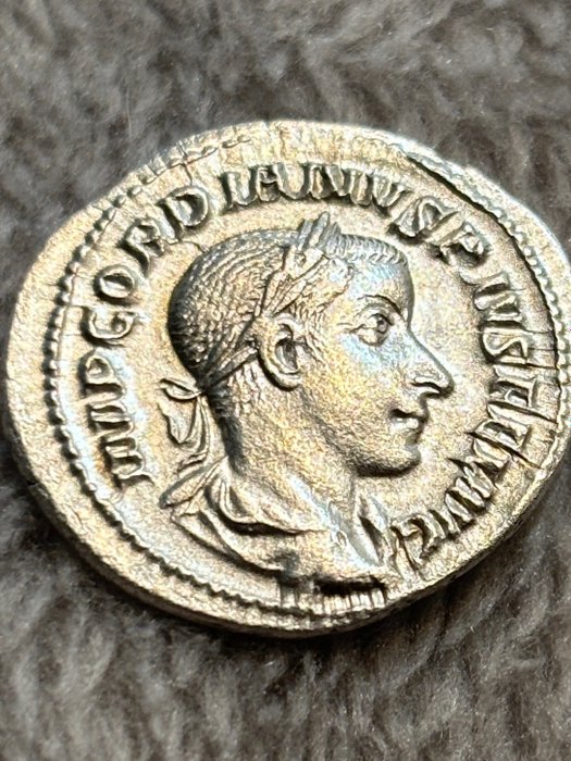 Impero romano. Gordiano III (238-244 d.C.). Denarius Rome - SECVRITAS PVBLICA