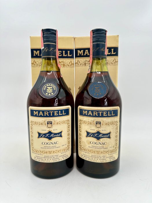 Martell - 3 Stars Cognac  - b. 1970-tallet - 750cc - 2 flasker