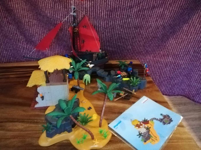 Playmobil - Playmobil Eiland n. 3938 met Schip en veel extra's - 2010–2020