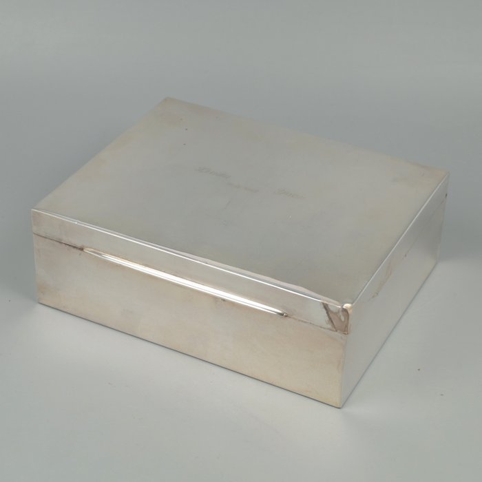 Jezler & Cie AG. Schaffhausen - 雪茄盒 (1) - .800 銀