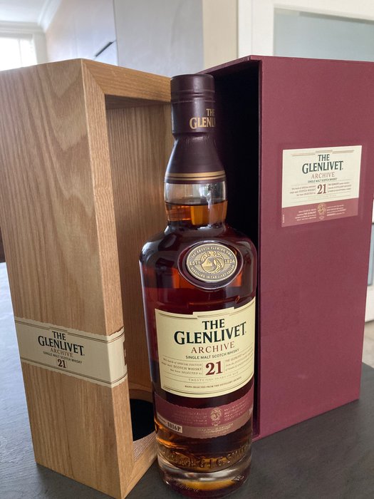 Glenlivet 21 years old - Archive Batch no. 1016P - Original bottling  - b. 2017  - 700 ml