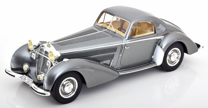 CMF 1:18 - 1 - Miniatura de coupé - Horch 853 Spezial Coupé by Erdmann & Rossi 1937
