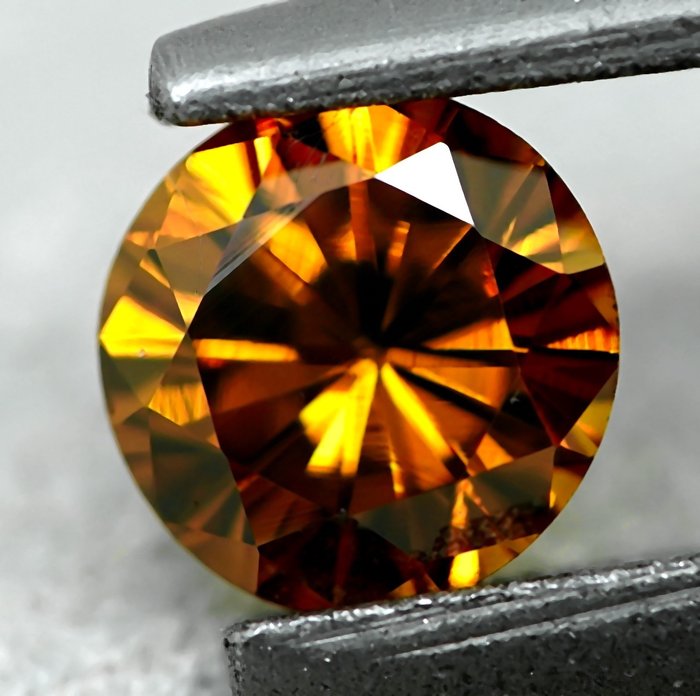 Diamant - 0.20 ct - Briljant - Natural Fancy Deep Orange - VS2