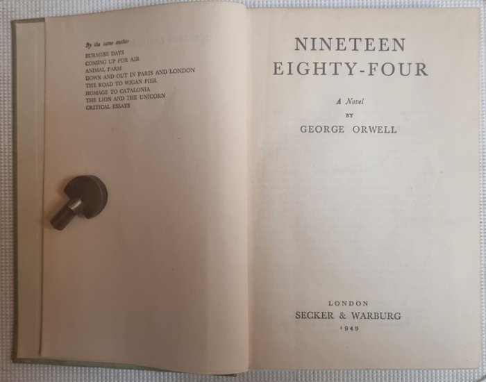 George Orwell - Nineteen Eighty-Four - 1949
