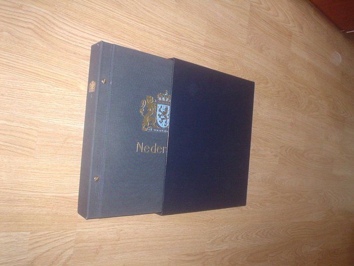 Niederlande 1852/2001 - DAVO-1-Buch mit gestempelten Briefmarken und leerem DAVO-2-Buch - NVPH