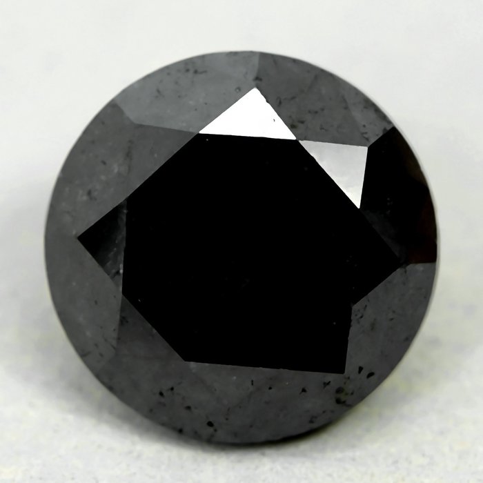 钻石 - 19.60 ct - 明亮型 - Black - N/A