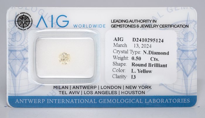 1 pcs Diamant - 0.50 ct - Rund, Ideell kutt, ingen reserve - light yellow - I3 (piqué)