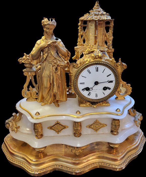 壁炉架时钟 - 路易菲利普风格 - 粗锌, 雪花石膏 - 1850-1900