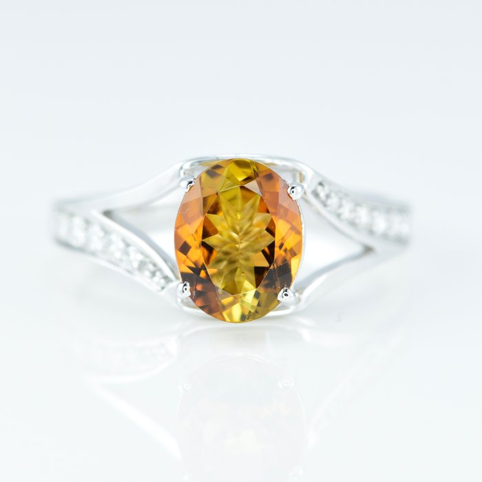Ring - 14 kt Weißgold -  1.69ct. tw. Turmalin - Diamant