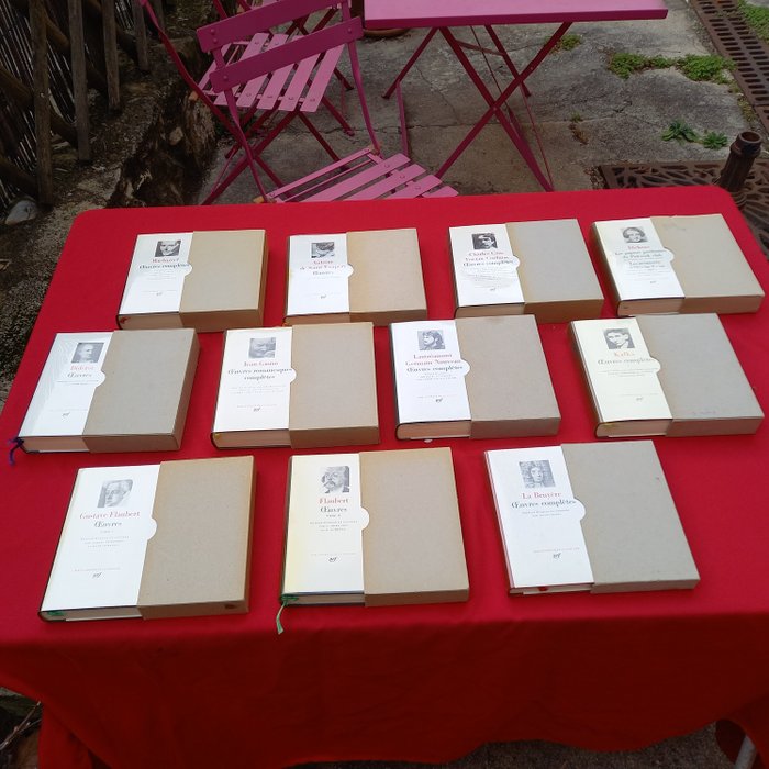 Lautréamont, Giono, Kafka, La Bruyère, Cros, Saint Exupéry, Dickens, e.a. - Lot de 11 volumes - 1958-1980