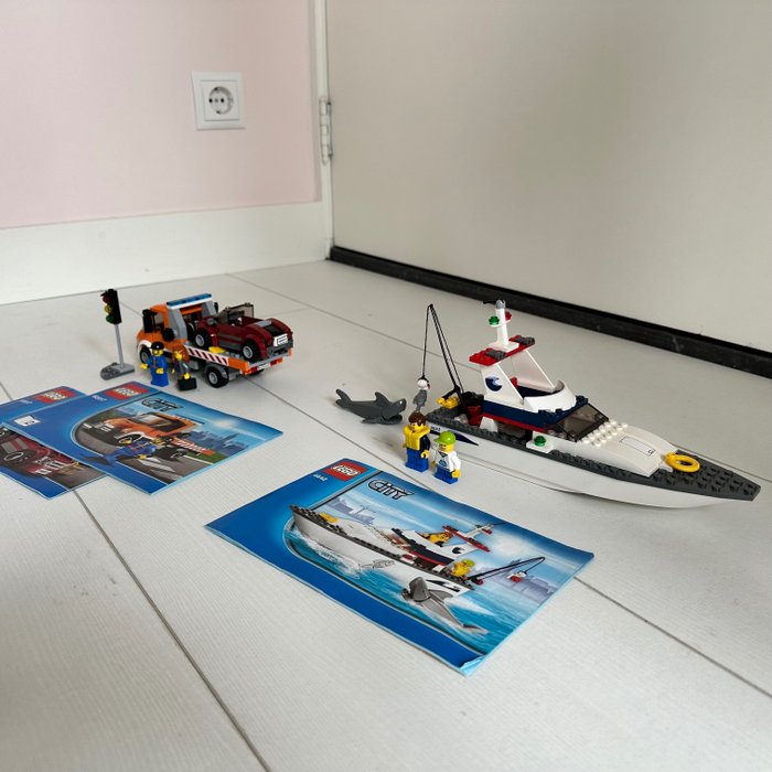 LEGO - City - 60017 & 4641 - Fishing Boat & Flatbed Truck - 2010-2020 -  Catawiki