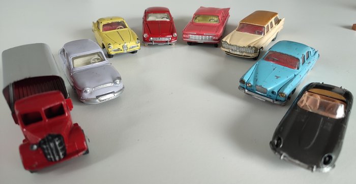 Dinky + Corgi Toys 1:43 - 8 - Modell autó - 8x Models