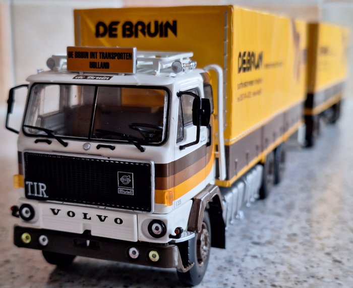 Tekno 1:50 - 1 - 模型貨車 - VOLVO FB89 - 帶有拖車“De Bruin - Surhuisterveen”的箱式卡車