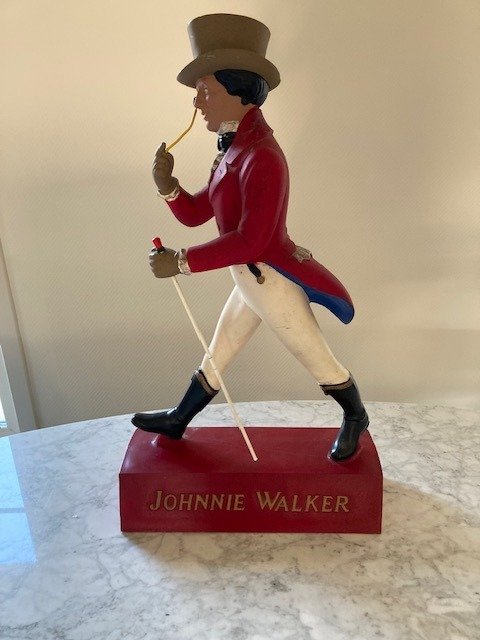 Johnnie Walker - Striding Man statue  - b. 1960er Jahre - 72cm x 41cm x 16cm
