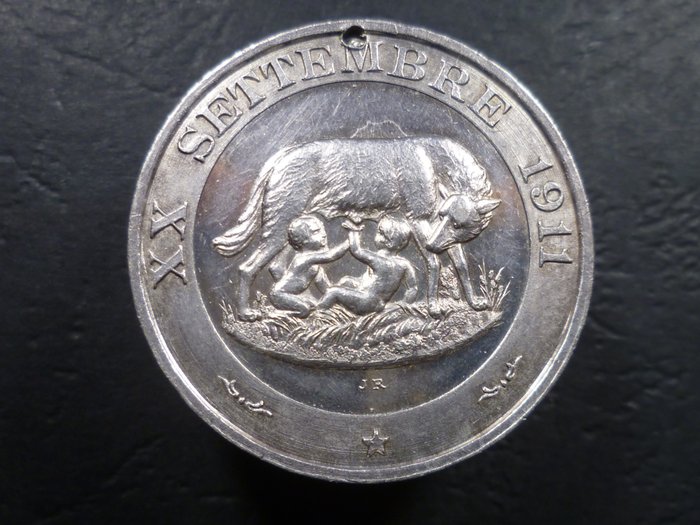 Περού. White metal medal 1911 - Cinquantenario dell'Unità d'Italia emessa dagli italiani in Perù