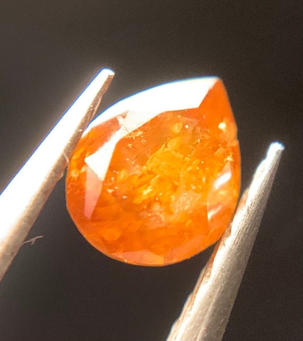 1 pcs 鑽石 - 0.28 ct - 梨形 - Fancy Deep Yellowish Orange - I3 (piqué)