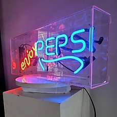 Zeldzame Pepsi Co. Neon Lichtreclame, 1970 – Reclamebord – Glas, Kunstof