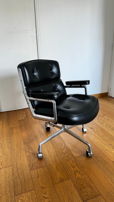 Herman Miller - Charles & Ray Eames - Kontorstol (1) - Lobby stol - Læder