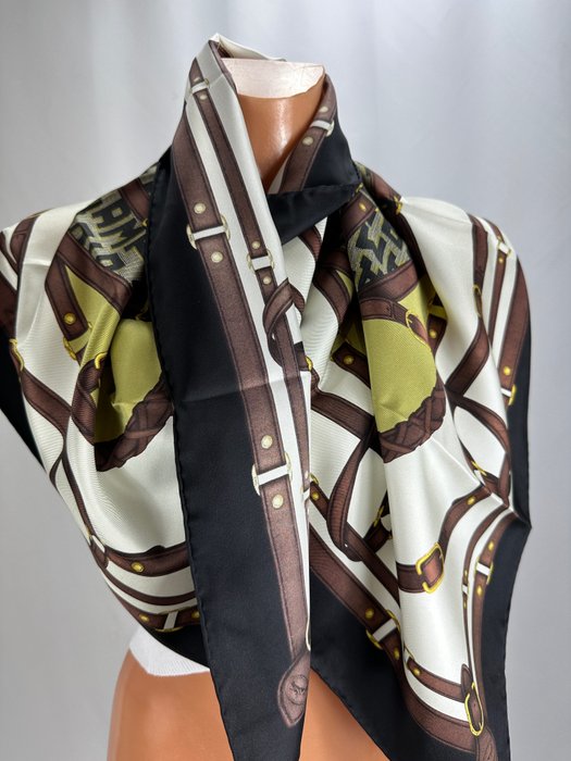 Longchamp - 围巾