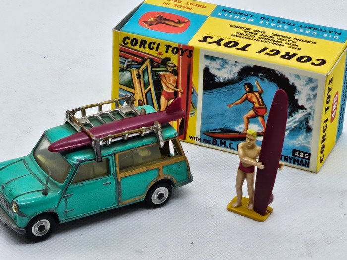 Corgi Toys 485 1:43 - 1 - 模型車 - BMC Austin Mini-Countryman Estate Car - 與衝浪板和衝浪者
