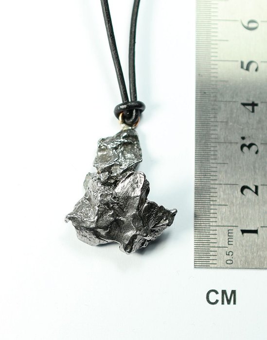 Pandantiv meteorit Campo del Cielo Octaedrit grosier (meteorit de fier) - 14.24 g - (1)