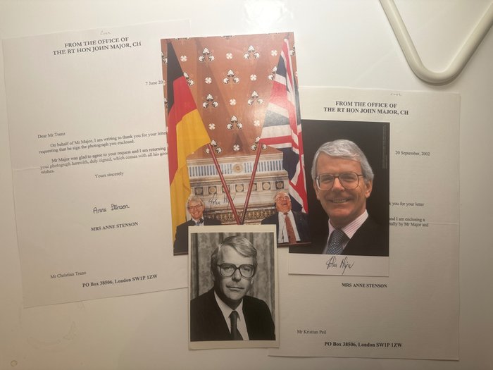 John Major (born 1943) British Prime Minister - 3 autograph signed photocards, one with German Chancelor Helmut Kohl - 2002