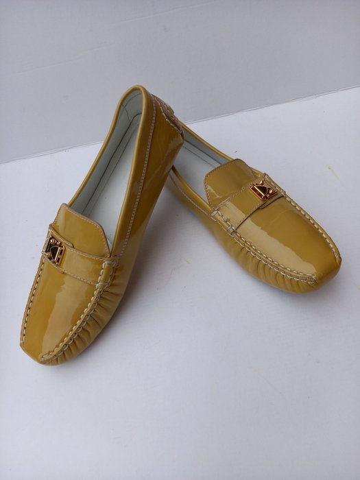 Louis Vuitton - Loafers - Storlek: Shoes / EU 39