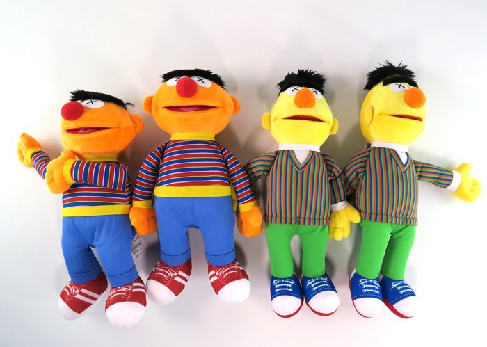 Kaws (1974) - Sesame Street. 2 x Ernie, 2 x Bert