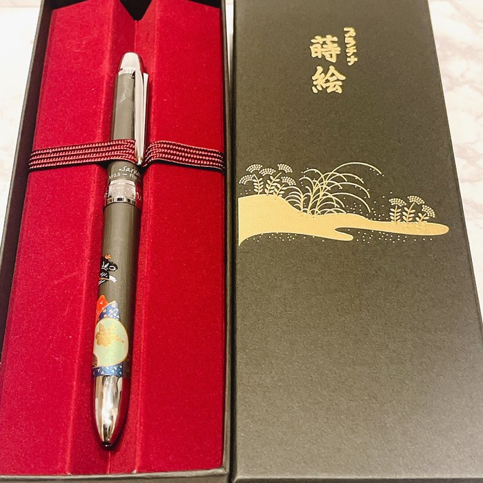 PLATINUM - Modern maki-e Multi-Function Mechanical Pencil with Red and Black Ballpoint Pen, signed by Shoho 昇峰 - Ballpoint pen