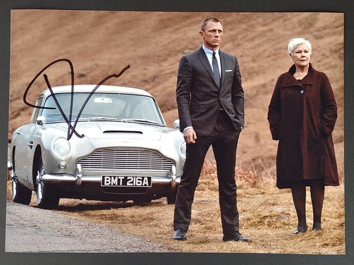 James Bond 007: Skyfall - Daniel Craig with his Aston Martin DB5 - Autograph, Photo with COA